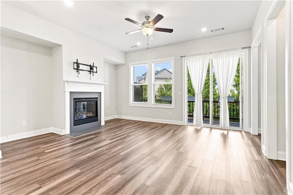 4 bedroom, 4 bathroom, 2,353 sq ft townhouse for sale at 4804 Highside Way, Smyrna, GA 30082 — photo 4