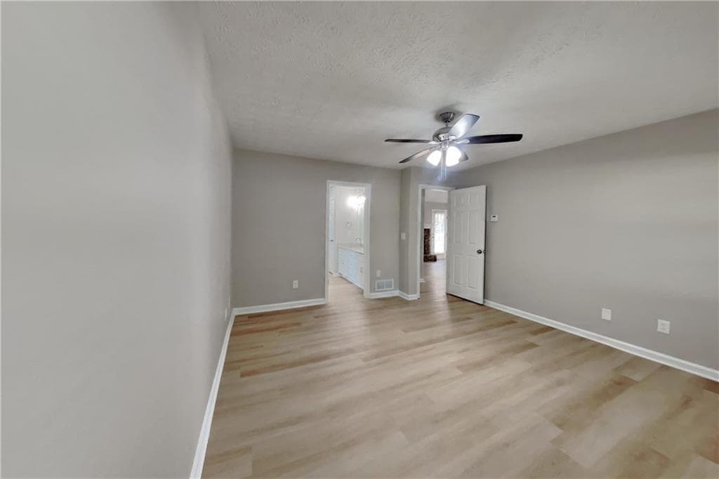 4 bedroom, 3 bathroom, 1,900 sq ft single family residence for rent at 1075 Crystal Water Drive, Lawrenceville, GA 30045 for $2,200 a month — photo 8