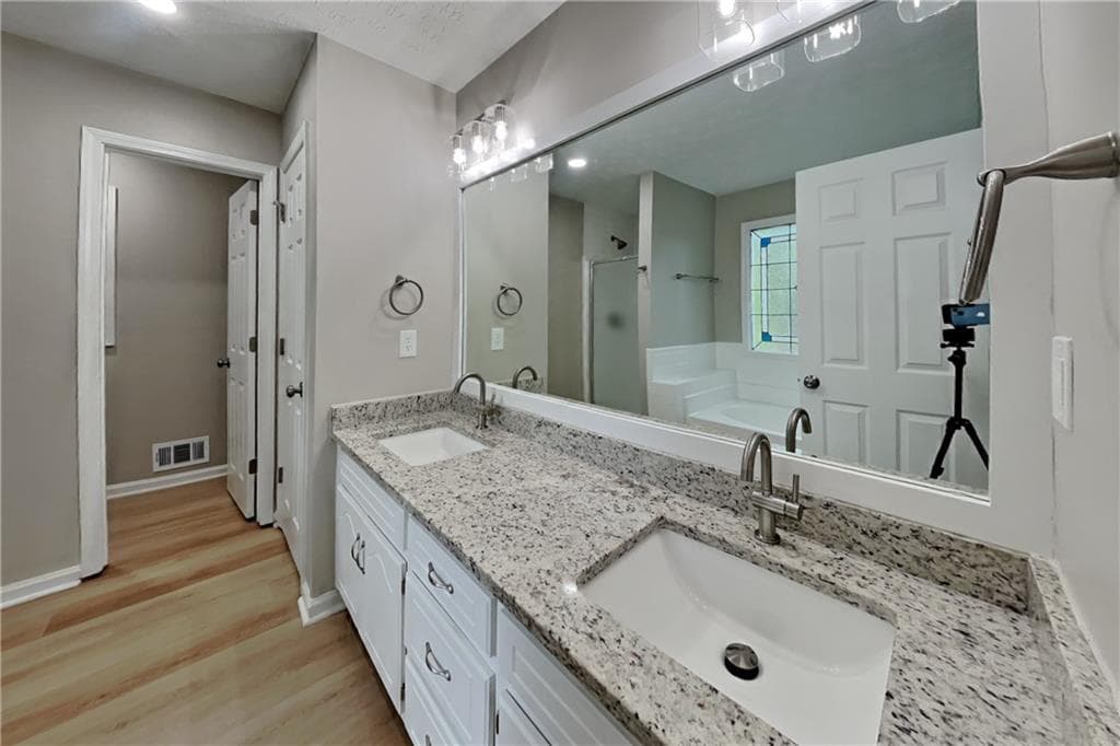 4 bedroom, 3 bathroom, 1,900 sq ft single family residence for rent at 1075 Crystal Water Drive, Lawrenceville, GA 30045 for $2,200 a month — photo 9