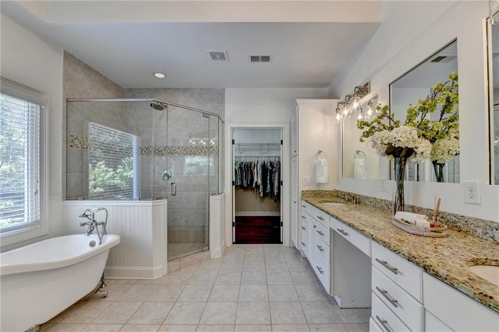 5 bedroom, 5 bathroom, 3,732 sq ft single family residence under contract at 16565 Freemanville Road, Milton, GA 30004 — photo 7