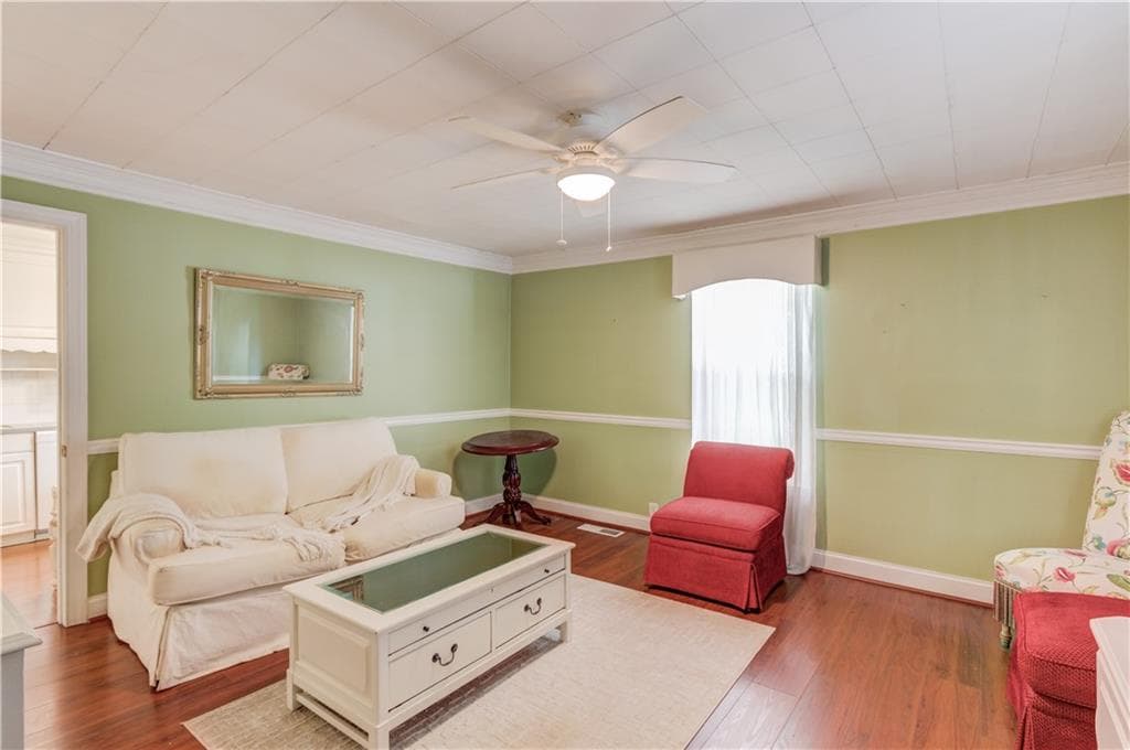 2 bedroom, 2 bathroom, 1,128 sq ft single family residence for sale at 220 New Street, Buford, GA 30518 — photo 9
