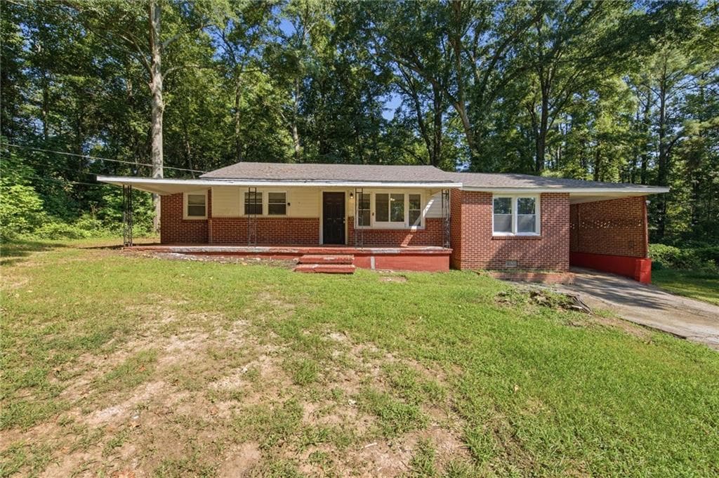 3 bedroom, 2 bathroom, 1,162 sq ft single family residence under contract at 3836 Garrett Road, Powder Springs, GA 30127