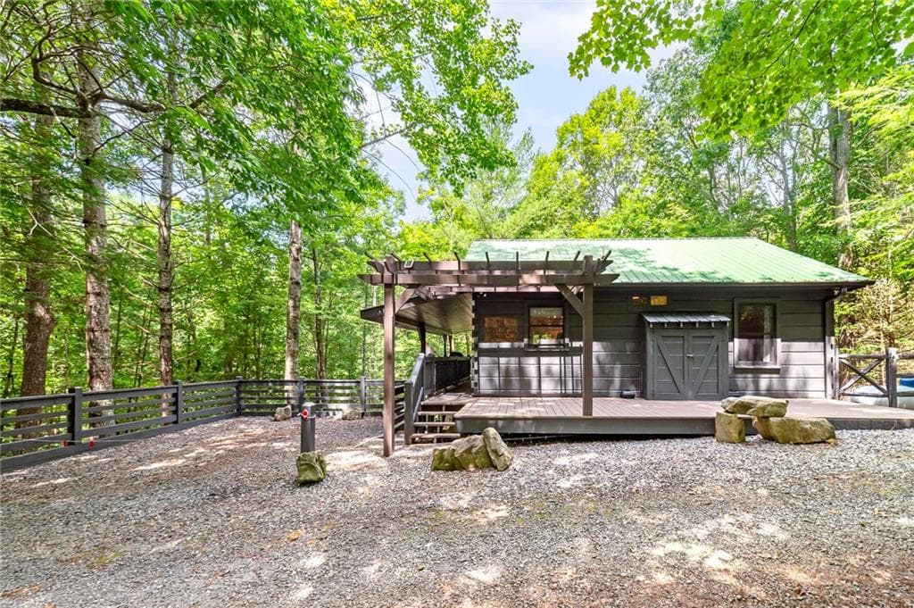 3 bedroom, 2 bathroom, 1,444 sq ft single family residence for sale at 78 Tomahawk Trail, Blue Ridge, GA 30513 — photo 4