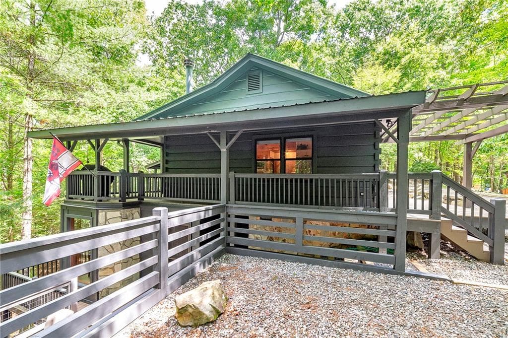 3 bedroom, 2 bathroom, 1,444 sq ft single family residence for sale at 78 Tomahawk Trail, Blue Ridge, GA 30513 — photo 5