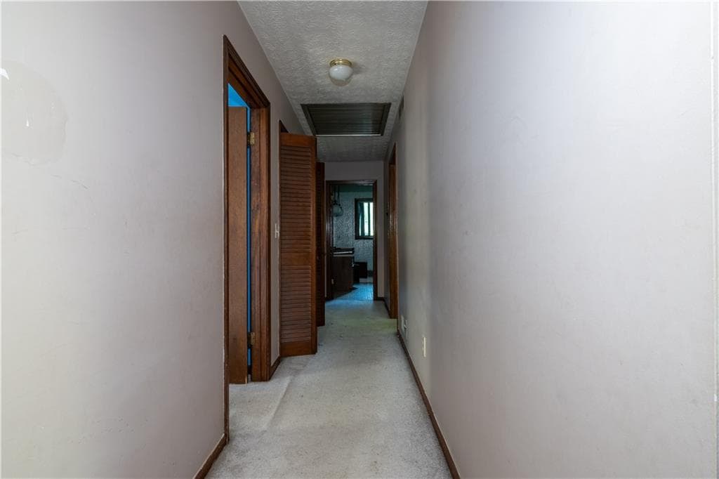 4 bedroom, 3 bathroom, 2,500 sq ft single family residence for sale at 1100 Pine Grove Pointe Drive, Roswell, GA 30075 — photo 10
