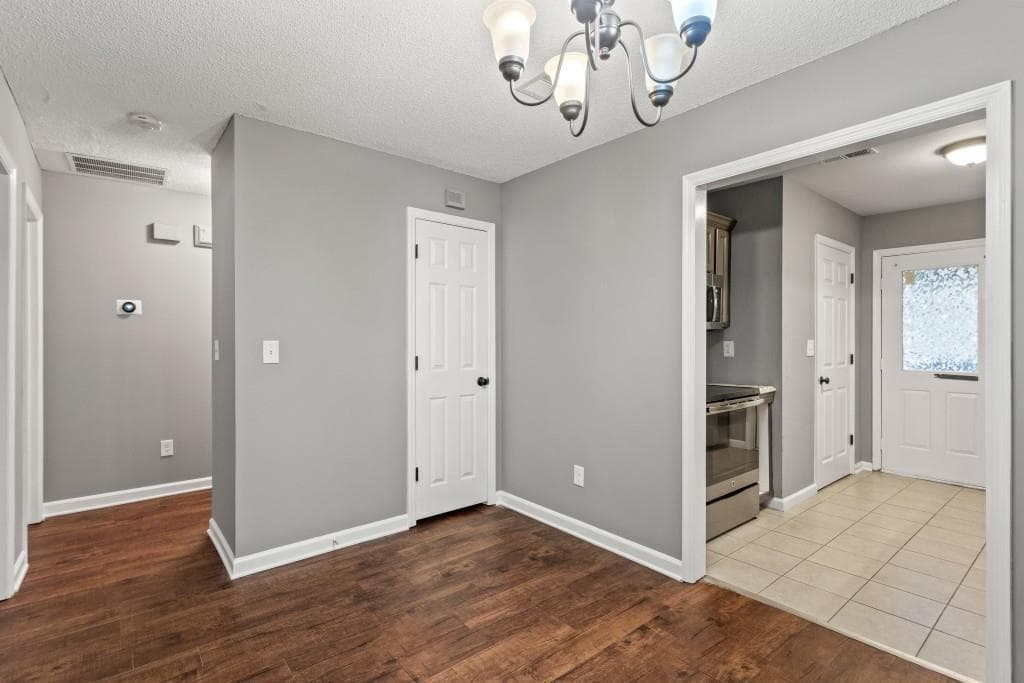 2 bedroom, 2 bathroom, 1,088 sq ft duplex for rent at 1992 Cooper Lake Drive, Smyrna, GA 30080 for $1,800 a month — photo 9