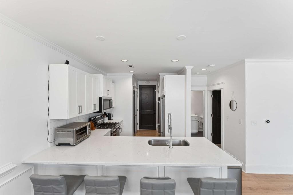 1 bedroom, 1 bathroom, 716 sq ft condominium for sale at 625 Piedmont Avenue 107, Atlanta, GA 30308 — photo 6