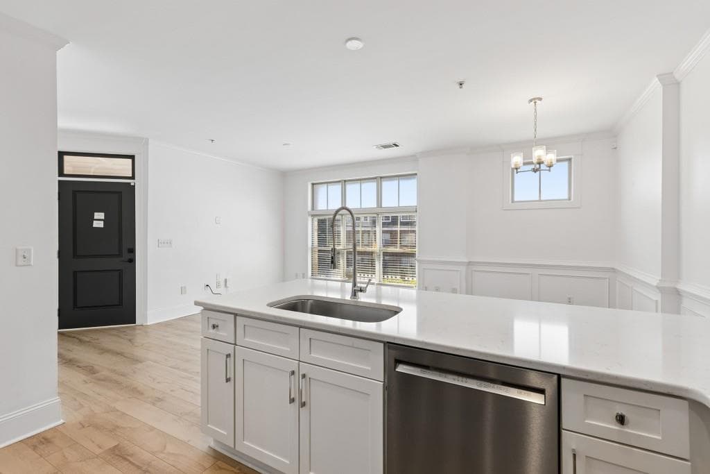 1 bedroom, 1 bathroom, 716 sq ft condominium for sale at 625 Piedmont Avenue 107, Atlanta, GA 30308 — photo 9