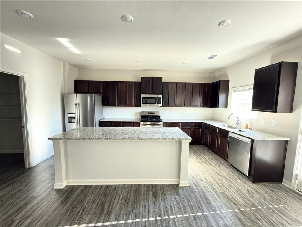 4 bedroom, 3 bathroom, 2,282 sq ft single family residence for sale at 24 Berry Drive, Dawsonville, GA 30534 — photo 10