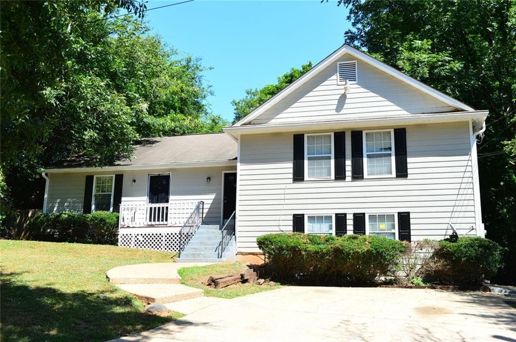 duplex for sale at 3250 College Street, College Park, GA 30337