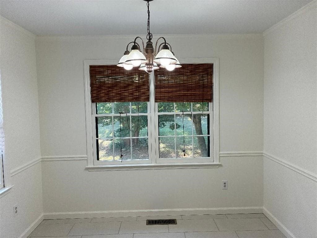 3 bedroom, 3 bathroom, 1,758 sq ft single family residence under contract at 143 Stonybrook Court, Athens, GA 30605 — photo 6