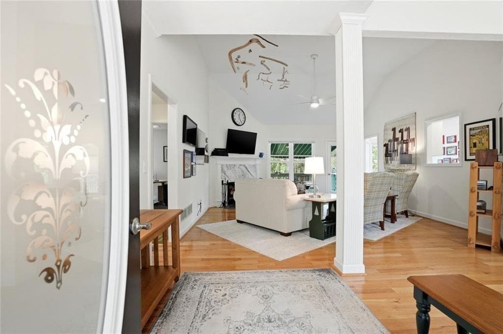 3 bedroom, 2 bathroom, 1,674 sq ft single family residence under contract at 4209 Green Court, Villa Rica, GA 30180 — photo 3