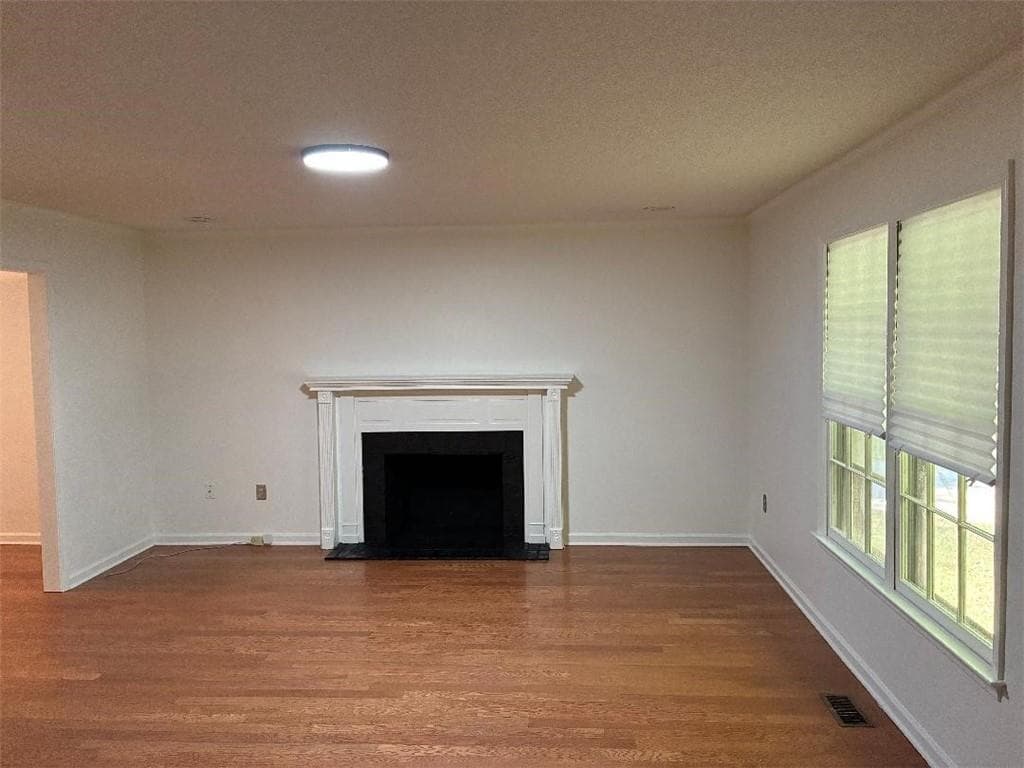 3 bedroom, 3 bathroom, 1,758 sq ft single family residence under contract at 143 Stonybrook Court, Athens, GA 30605 — photo 9