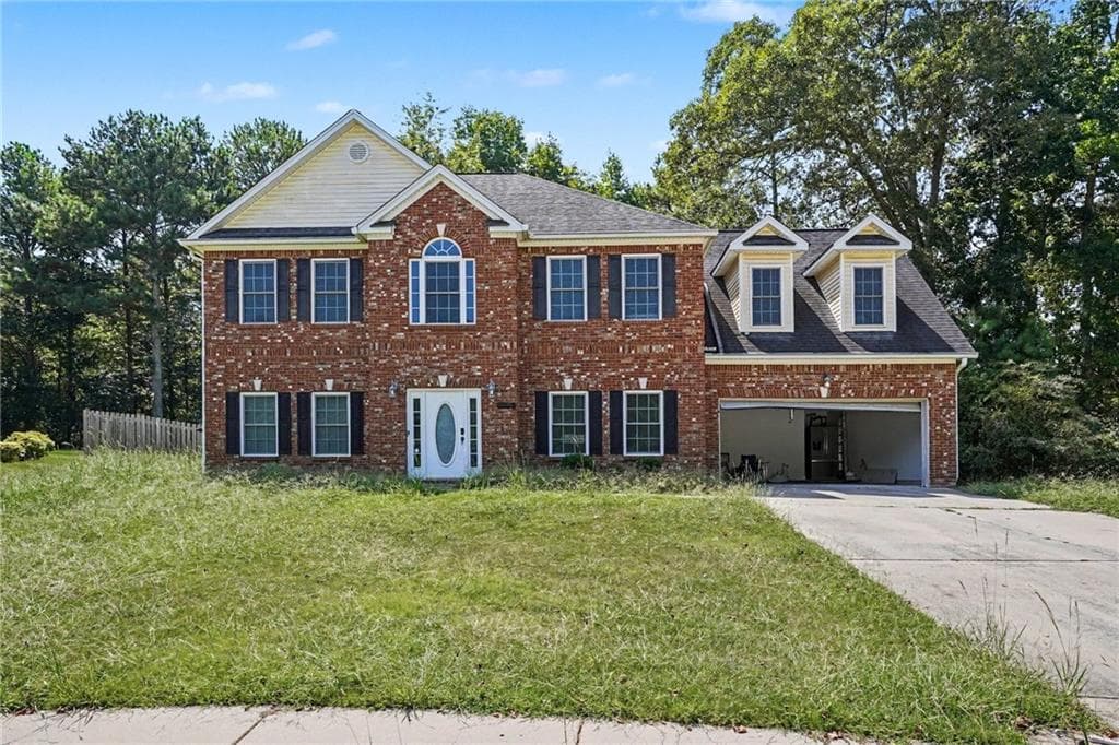 4 bedroom, 3 bathroom, 2,932 sq ft single family residence for sale at 12911 Wyatt Circle, Hampton, GA 30228