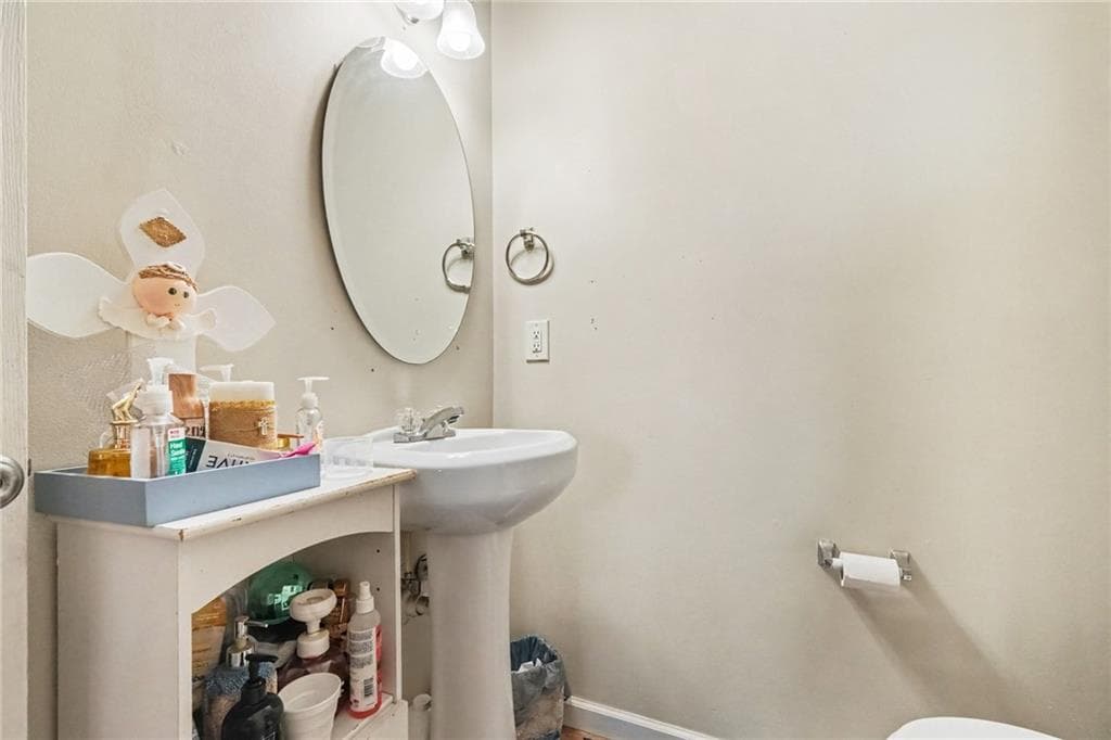 3 bedroom, 3 bathroom, 1,639 sq ft single family residence for sale at 594 Parsons Street, Atlanta, GA 30314 — photo 10