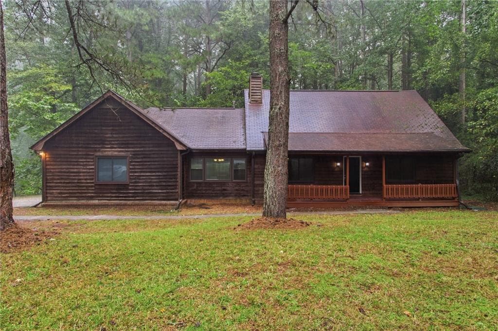 4 bedroom, 3 bathroom, 2,300 sq ft single family residence for sale at 610 Ponderosa Court, Fayetteville, GA 30214
