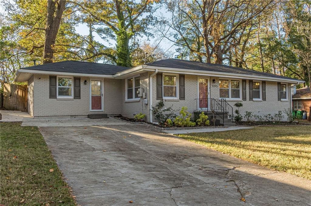 3 bedroom, 2 bathroom, 1,292 sq ft single family residence under contract at 1395 Dennis Drive, Decatur, GA 30032