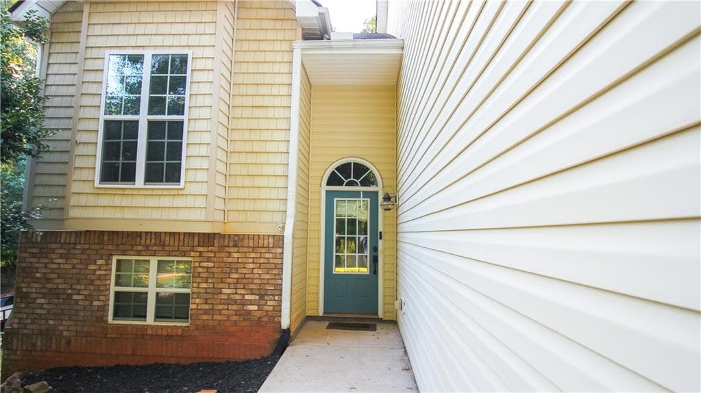 4 bedroom, 3 bathroom, 2,049 sq ft single family residence for sale at 80 Palmer Court, Jefferson, GA 30549 — photo 3