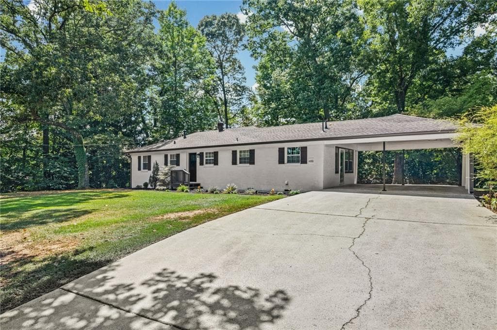 2 bedroom, 2 bathroom, 1,185 sq ft single family residence for sale at 6551 Roberta Street, Lithia Springs, GA 30122 — photo 2