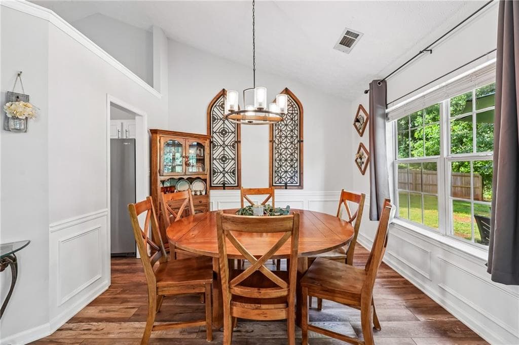 3 bedroom, 2 bathroom, 1,852 sq ft single family residence for sale at 4672 Devencrest Lane, Buford, GA 30519 — photo 6