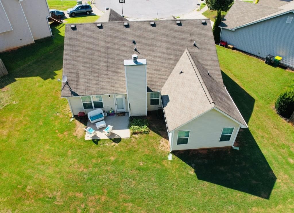 3 bedroom, 2 bathroom, 1,642 sq ft single family residence for sale at 110 Manchester Lane, Jefferson, GA 30549 — photo 7