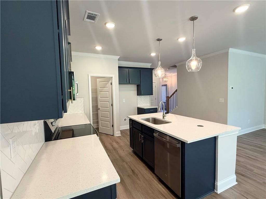 3 bedroom, 3 bathroom, 1,759 sq ft townhouse for sale at 5665 Overview Drive, Flowery Branch, GA 30542 — photo 9