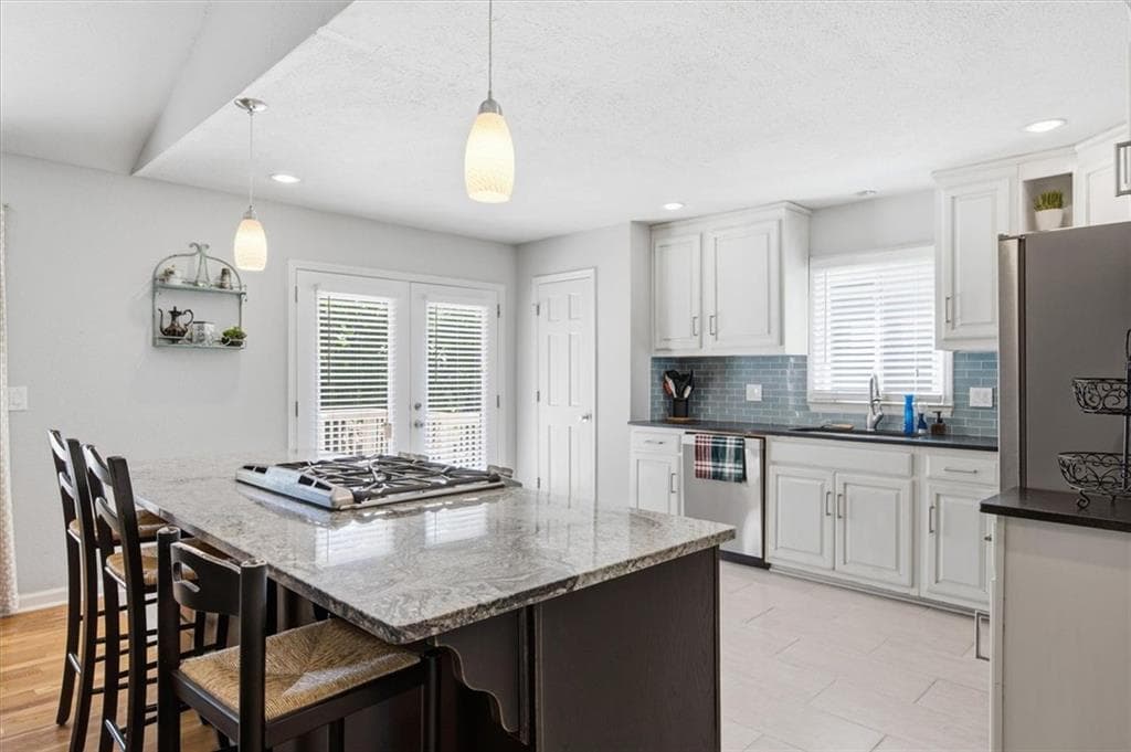 3 bedroom, 2 bathroom, 2,807 sq ft single family residence for sale at 2946 Missy Drive, Marietta, GA 30062 — photo 3