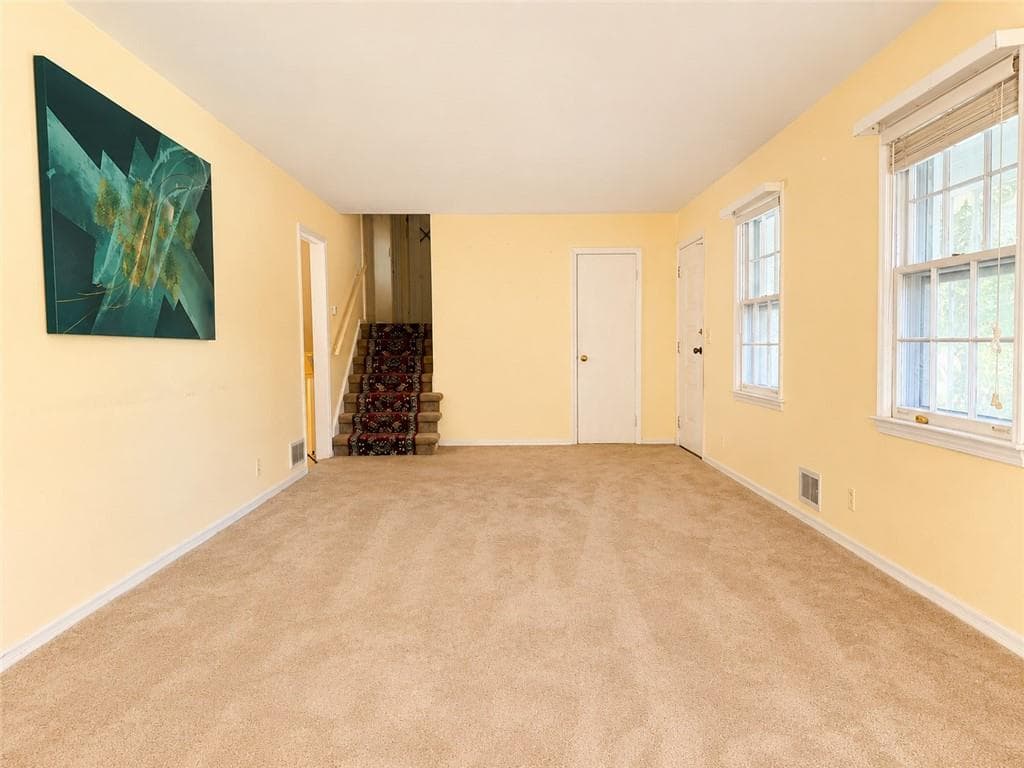 6 bedroom, 2 bathroom, 2,658 sq ft single family residence for sale at 1846 Joppa Lane, Tucker, GA 30084 — photo 4
