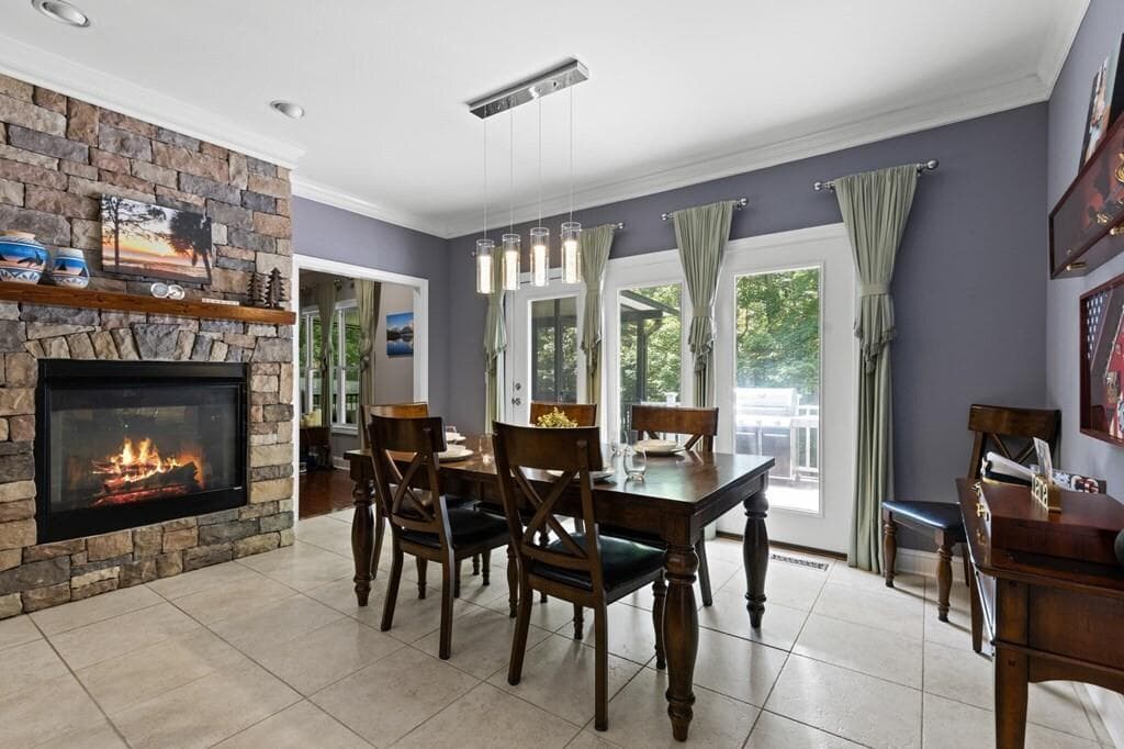 4 bedroom, 3 bathroom, 3,950 sq ft single family residence for sale at 45 Hemlock Court, Talking Rock, GA 30175 — photo 5