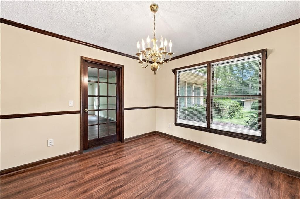 3 bedroom, 3 bathroom, 2,804 sq ft single family residence for sale at 208 Woodland Circle, Calhoun, GA 30701 — photo 10