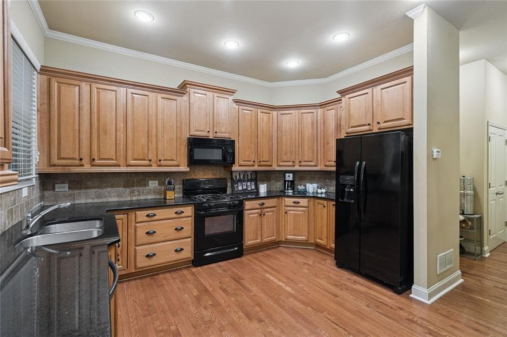 4 bedroom, 5 bathroom, 4,250 sq ft single family residence for sale at 2757 Prado Lane, Marietta, GA 30066 — photo 10
