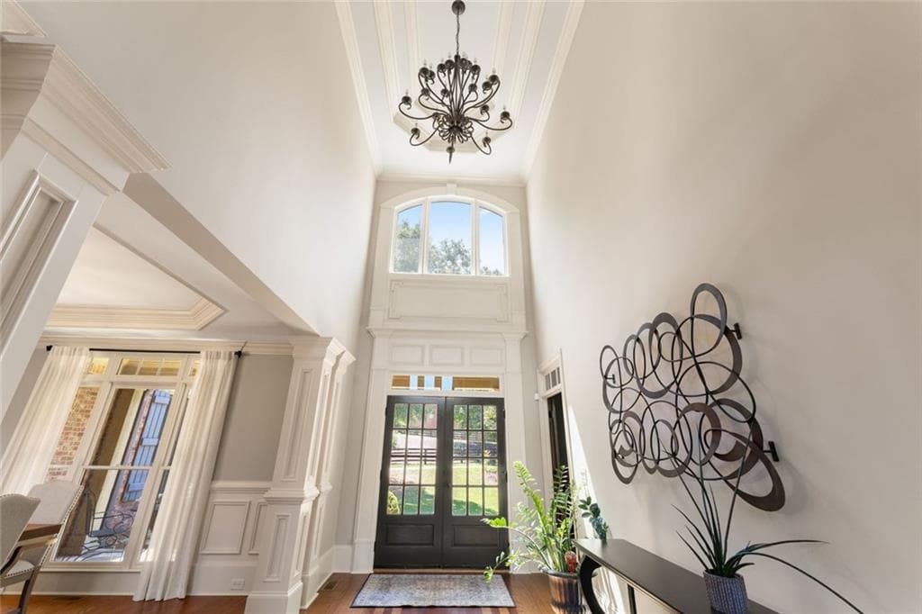 6 bedroom, 5 bathroom, 6,444 sq ft single family residence under contract at 6077 Green Tree Lane, Gainesville, GA 30506 — photo 8