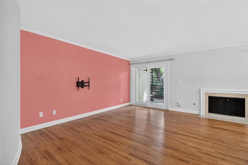 2 bedroom, 2 bathroom, 1,039 sq ft condominium for sale at 5400 Roswell Road L6, Atlanta, GA 30342 — photo 5