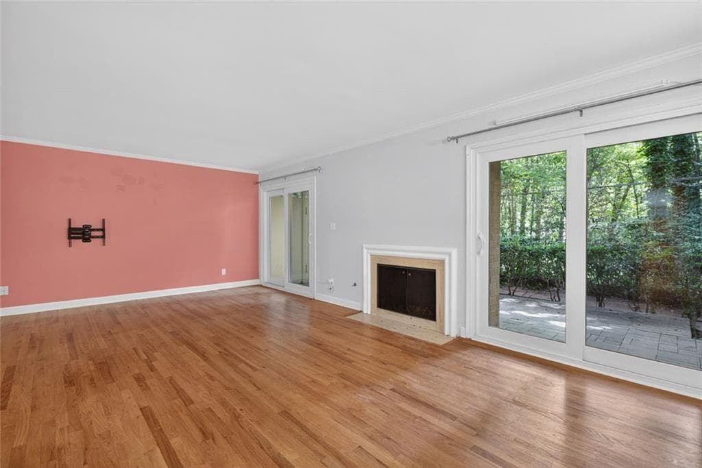 2 bedroom, 2 bathroom, 1,039 sq ft condominium for sale at 5400 Roswell Road L6, Atlanta, GA 30342 — photo 8