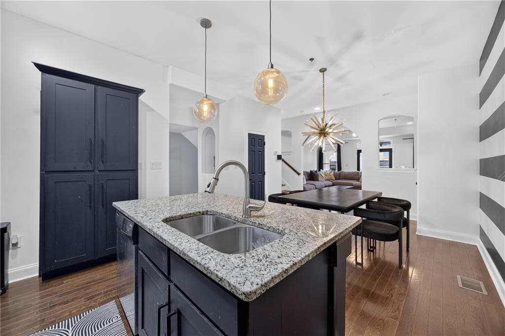 3 bedroom, 4 bathroom, 2,002 sq ft townhouse under contract at 108 Kiram Terrace, Atlanta, GA 30331 — photo 3