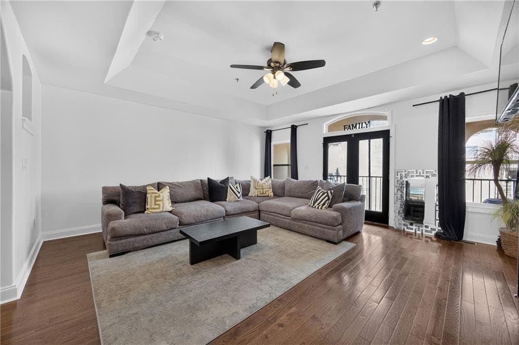3 bedroom, 4 bathroom, 2,002 sq ft townhouse under contract at 108 Kiram Terrace, Atlanta, GA 30331 — photo 6