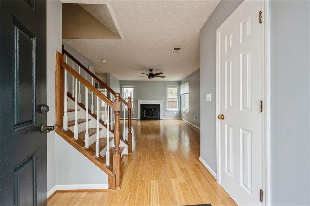 3 bedroom, 3 bathroom, 1,860 sq ft single family residence for rent at 3635 Darwin Place, Duluth, GA 30096 for $2,400 a month — photo 4
