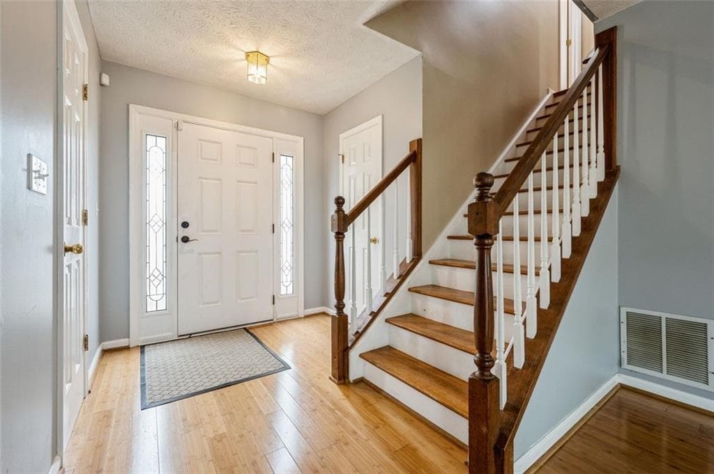 3 bedroom, 3 bathroom, 1,860 sq ft single family residence for rent at 3635 Darwin Place, Duluth, GA 30096 for $2,400 a month — photo 5
