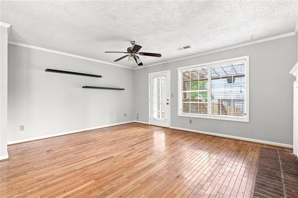 2 bedroom, 3 bathroom, 1,260 sq ft townhouse for rent at 5021 David Place, Smyrna, GA 30082 for $1,900 a month — photo 5