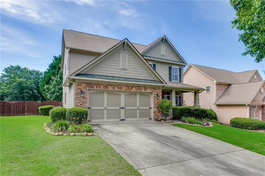 3 bedroom, 3 bathroom, 2,451 sq ft single family residence under contract at 7823 Keepsake Lane, Flowery Branch, GA 30542 — photo 3