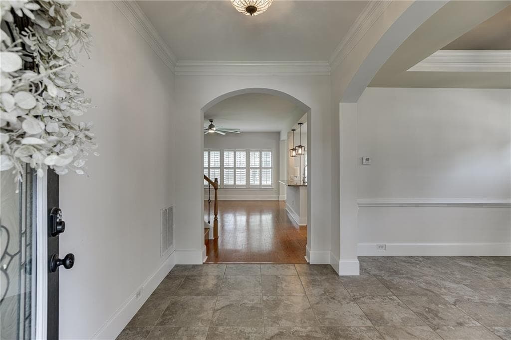 3 bedroom, 3 bathroom, 2,451 sq ft single family residence under contract at 7823 Keepsake Lane, Flowery Branch, GA 30542 — photo 4