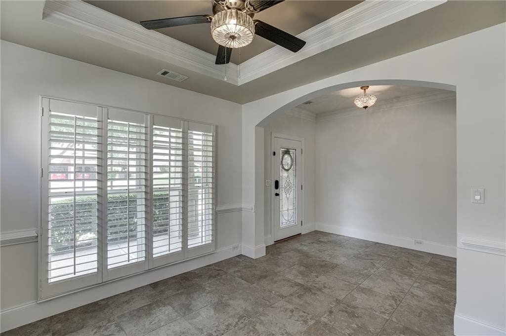3 bedroom, 3 bathroom, 2,451 sq ft single family residence under contract at 7823 Keepsake Lane, Flowery Branch, GA 30542 — photo 6