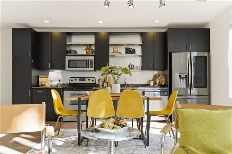 2 bedroom, 2 bathroom, 1,240 sq ft townhouse under contract at 1269 Ponti Mews, Atlanta, GA 30318 — photo 6