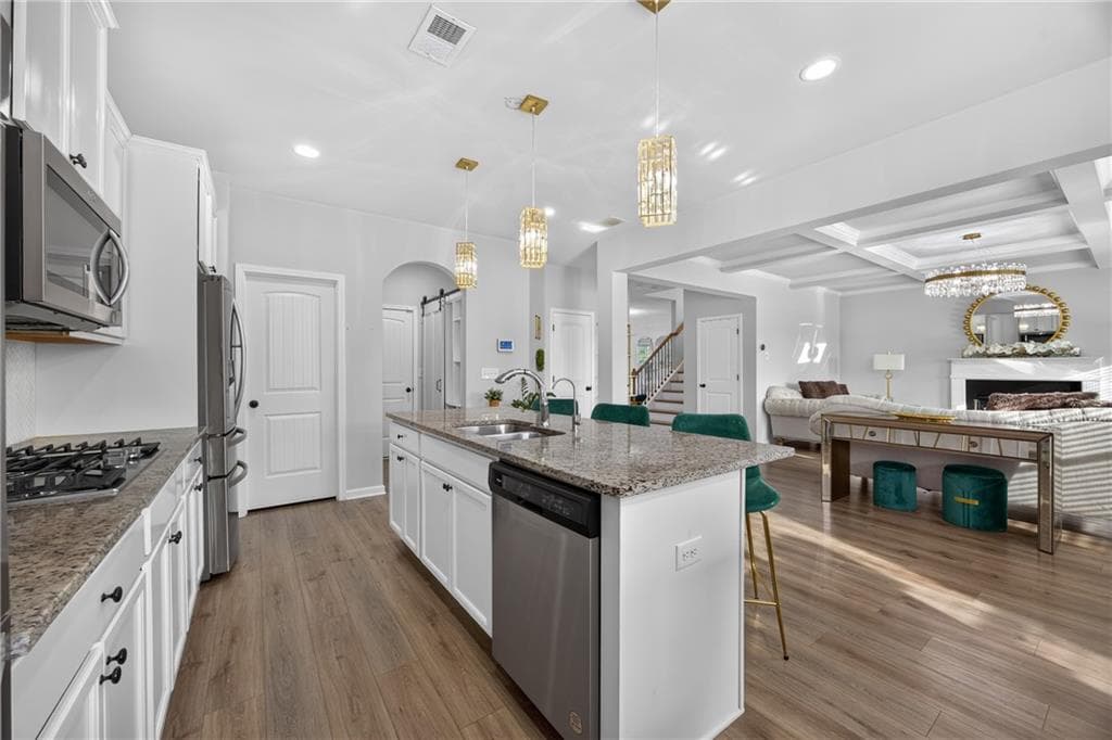 4 bedroom, 3 bathroom, 2,616 sq ft single family residence for sale at 4903 Elm Leaf Drive, Atlanta, GA 30331 — photo 8