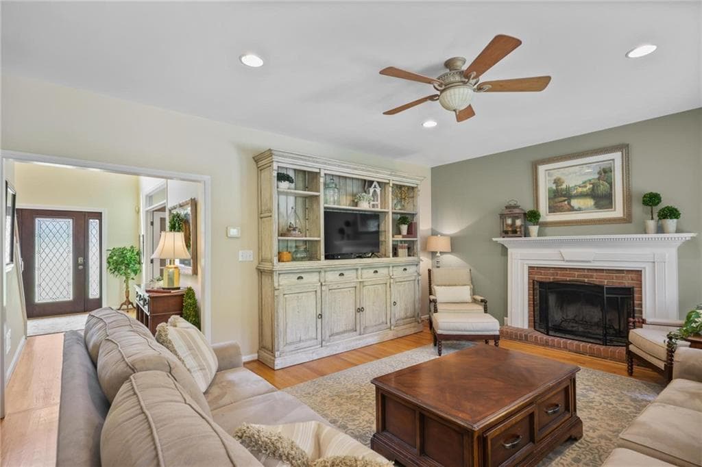 4 bedroom, 4 bathroom, 4,005 sq ft single family residence for sale at 456 Chatfield Pointe, Marietta, GA 30064 — photo 6