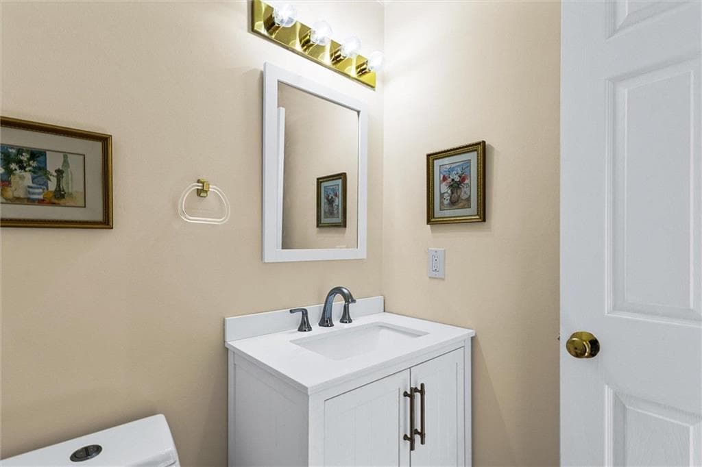 4 bedroom, 3 bathroom, 2,694 sq ft single family residence under contract at 315 Bordeaux Ct 1336123334, Atlanta, GA 30331 — photo 7