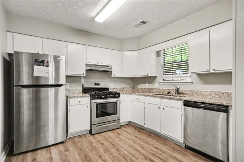 3 bedroom, 3 bathroom, 1,332 sq ft townhouse under contract at 3554 Hopkins Court, Powder Springs, GA 30127 — photo 6