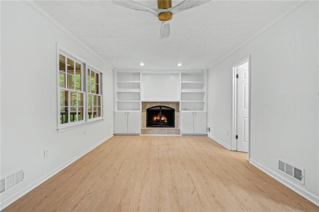 3 bedroom, 3 bathroom, 1,793 sq ft single family residence for sale at 1129 Carla Joe Drive, Lilburn, GA 30047 — photo 7