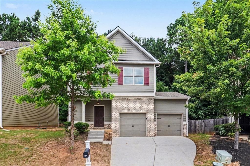 3 bedroom, 3 bathroom, 1,644 sq ft single family residence for sale at 165 Southwind Circle, Newnan, GA 30265 — photo 1 of 20