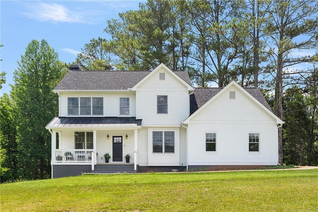 4 bedroom, 3 bathroom, 3,400 sq ft single family residence under contract at 7600 Barnes Road, Chattahoochee Hills, GA 30268 — photo 2